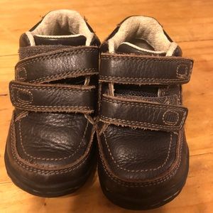 Stride Rite 6W brown leather shoes